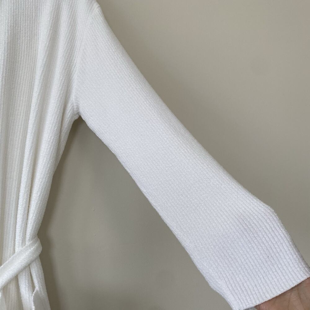 Barefoot Dreams Cozychic Ultra Tipped Ribbed Short Robe Size S/M Seasalt/Shell - Picture 6 of 14